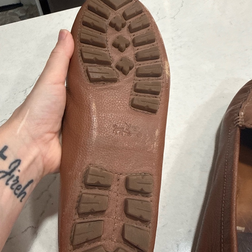 Coach Leather Loafer Flats Gold Logo Women's Size 10B Preppy - Picture 16 of 16